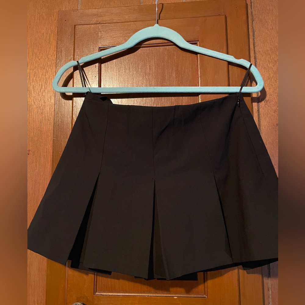Zara Black Pleated Skort